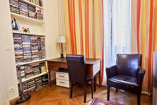 Office/guest room 