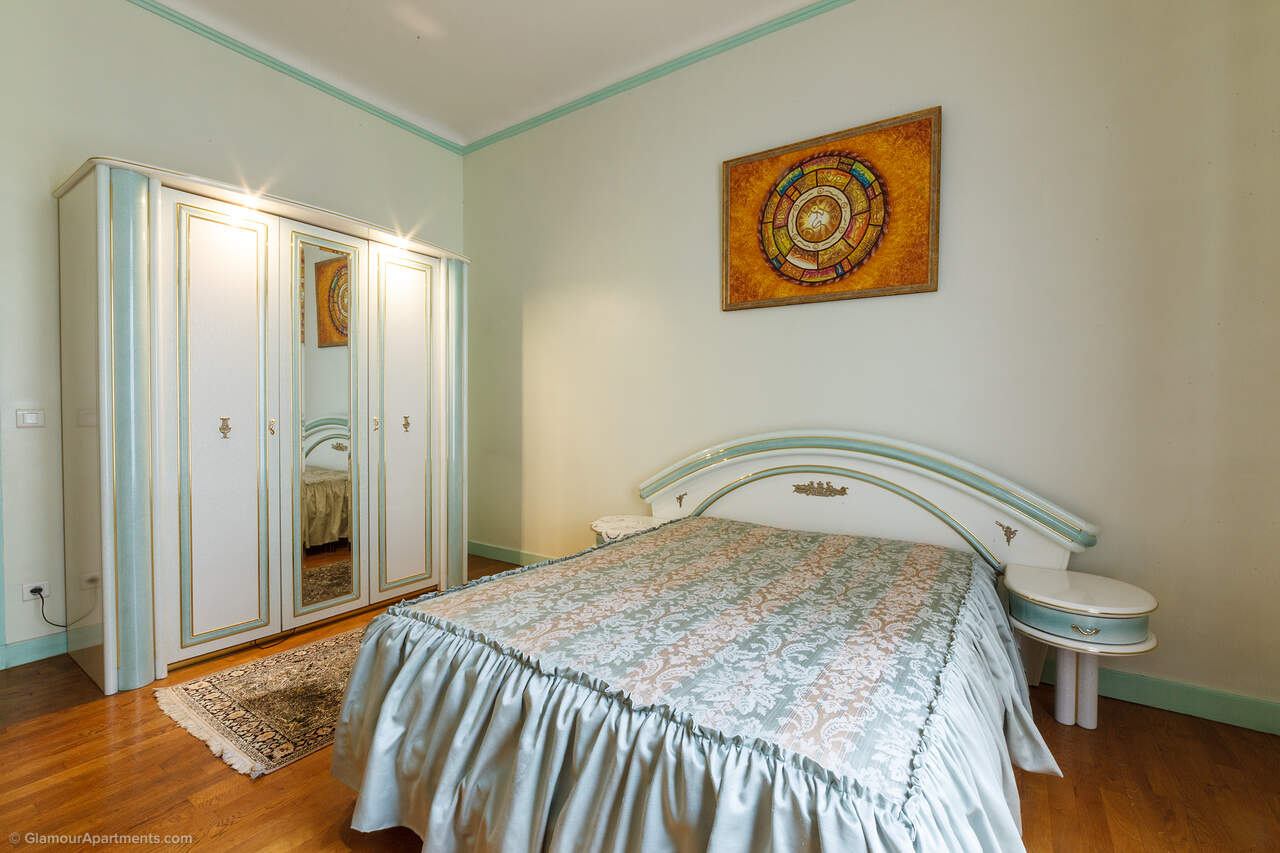 Luxurious apartment for sale in Paris - Rue le Tasse